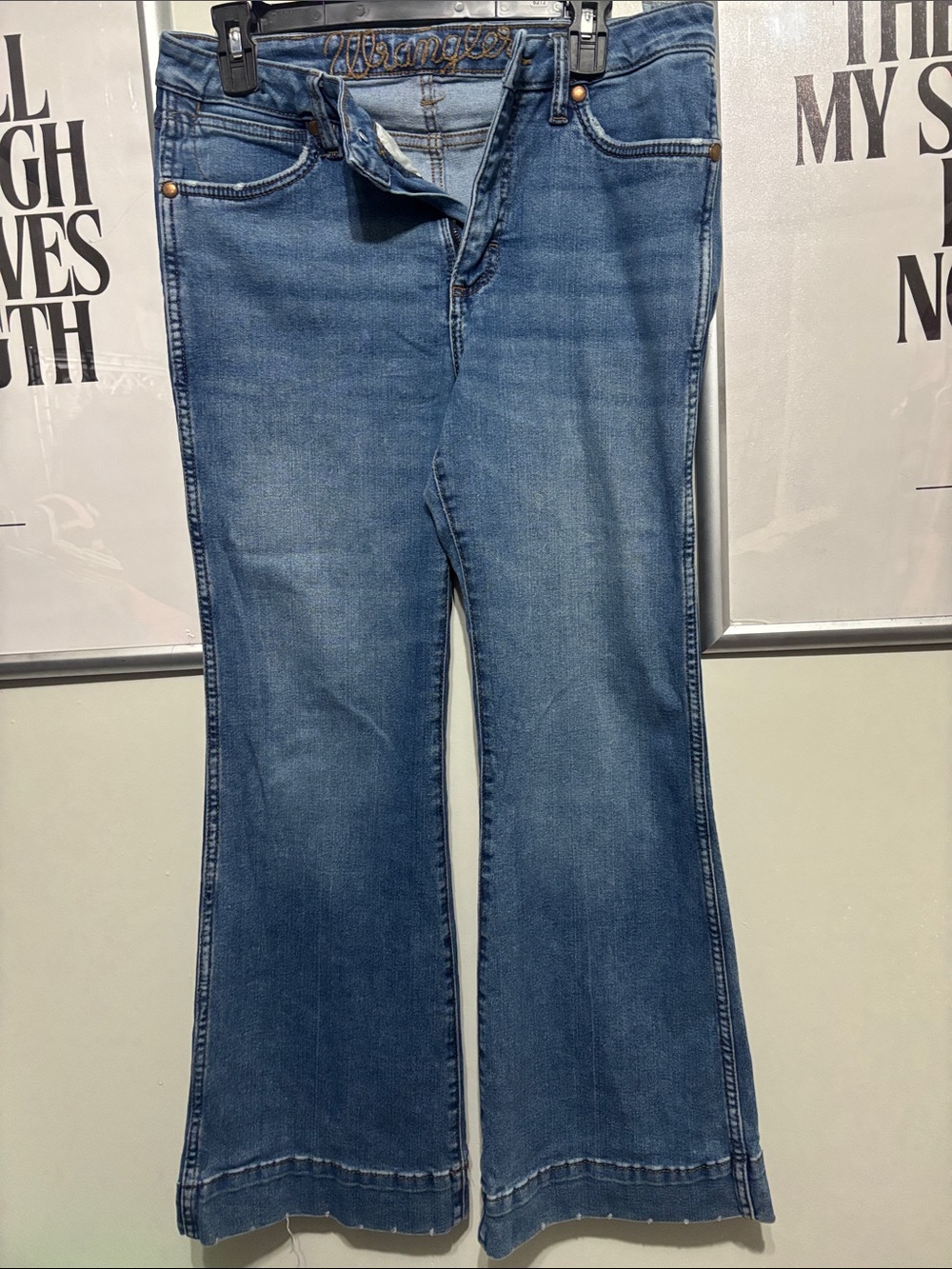 Wrangler Women's Medium Blue Flare Jeans